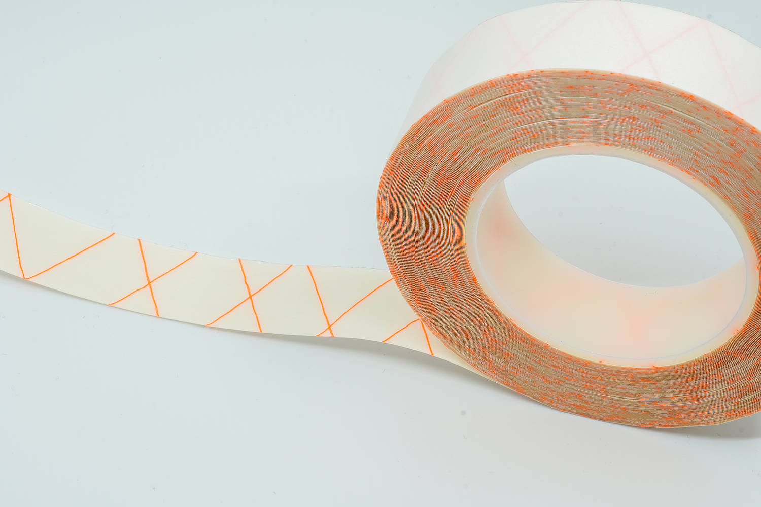 <ul><li>High performance double sided adhesive scrim tape (250 g/m²) for fixing skirting boards&nbsp;&nbsp;</li></ul>