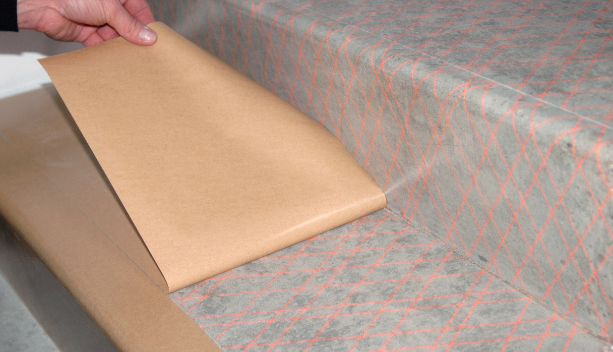 <ul><li>高性能双面网格胶带，用于在所有类型表面的楼梯上安装柔性地板覆盖物（地毯、pvc/橡胶、亚麻、天然纤维）</li></ul>