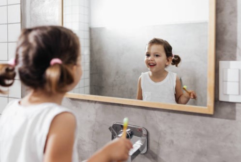 <ul><li>Adhésif double face pour la fixation murale des miroirs</li><li>Résistance à l'humidité (salle de bain, cuisine)</li><li>Bonne résistance au vieillissement</li></ul>